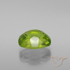 Péridot Vert éclatant naturelle Coussin, 2.84 ct, VS-SI