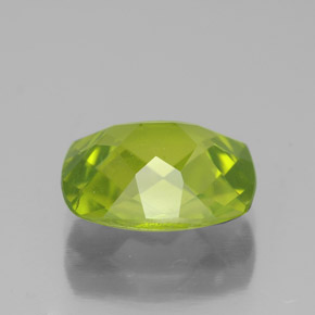 Péridot vert naturelle coupe coussin, 2,72 ct, VS