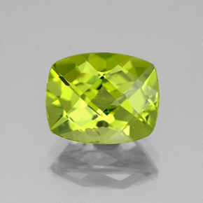 Péridot vert naturelle coupe coussin, 3,26 ct, VS-SI