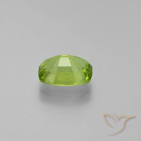 Péridot Vert moyen naturelle Coussin, 2.49 ct, VS