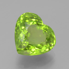 Péridot Vert moyen-léger naturelle Forme de coeur, 5.83 ct, VS-SI