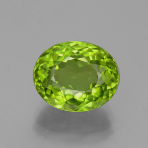Péridot vert naturelle coupe ovale, 5,79 ct, VS