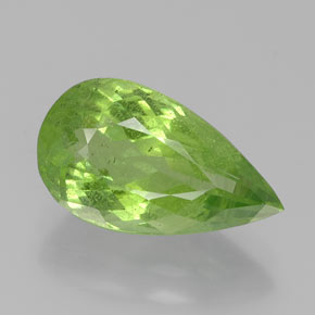 Péridot vert naturelle en forme de poire, 5,76 ct, VS-SI