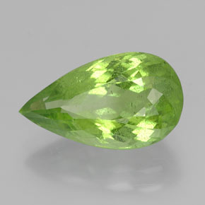 Péridot vert naturelle en forme de poire, 5,76 ct, VS-SI