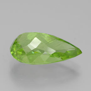 Péridot vert naturelle en forme de poire, 5,76 ct, VS-SI