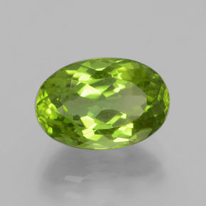 Péridot vert naturelle coupe ovale, 4,17 ct, VS