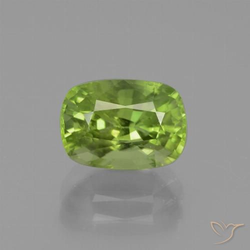 2.40ct Naturel Vert moyen Péridot, Coussin, VS