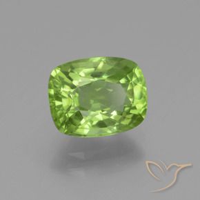 Péridot Vert éclatant naturelle Coussin, 2.40 ct, VS