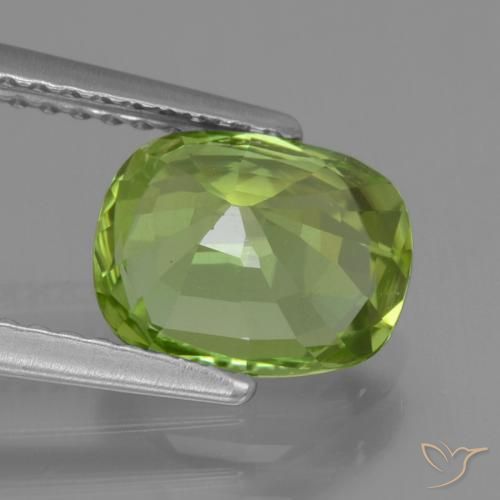 Péridot Vert moyen naturelle Coussin, 2.23 ct, VS