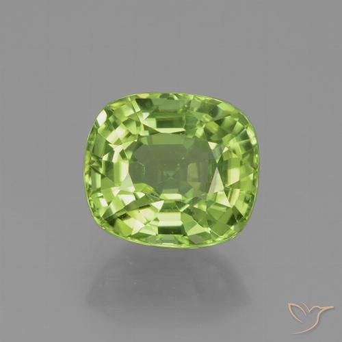 2.37ct Naturel Vert moyen Péridot, Coussin, VVS-VS