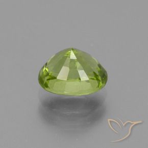 Péridot Vert éclatant naturelle ovale, 2.20 ct, VS
