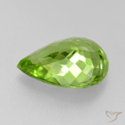 Péridot vert naturelle en forme de poire, 4,11 ct, VS