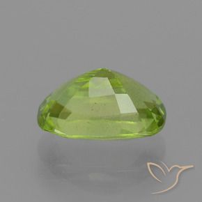 Péridot Vert moyen naturelle Coussin, 2.51 ct, VS