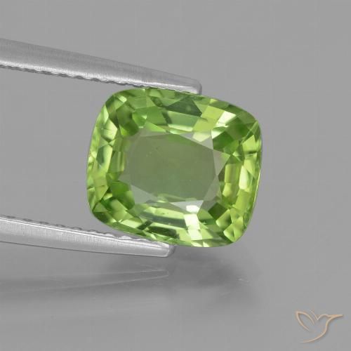 2.48ct Naturel Vert moyen Péridot, Coussin, VS
