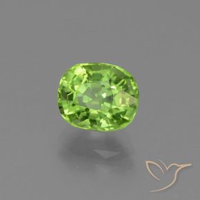 Péridot Vert éclatant naturelle Coussin, 2.13 ct, VVS-VS