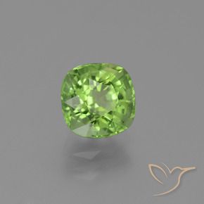 Péridot Vert éclatant naturelle Coussin, 2.17 ct, VS-SI