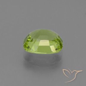 Péridot Vert vif et léger naturelle Coussin, 2.02 ct, VS-SI