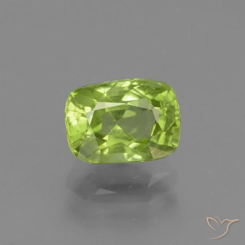 1.96ct Naturel Vert vif et léger Péridot, Coussin, VS