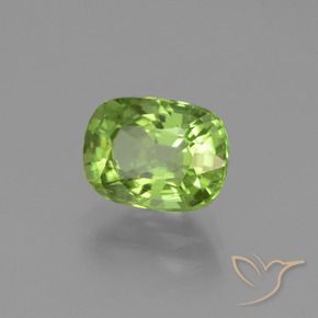 Péridot Vert moyen naturelle Coussin, 2.32 ct, VS