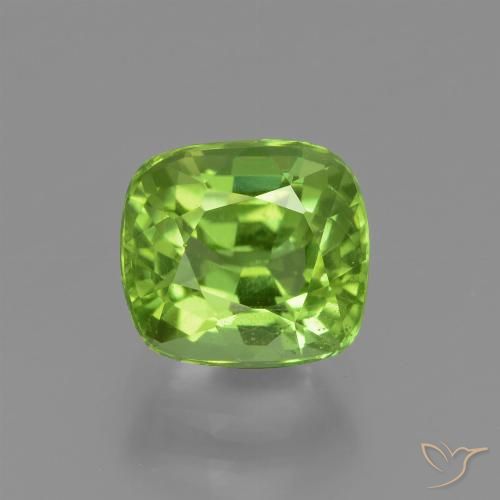2.30ct Naturel Vert moyen Péridot, Coussin, VS