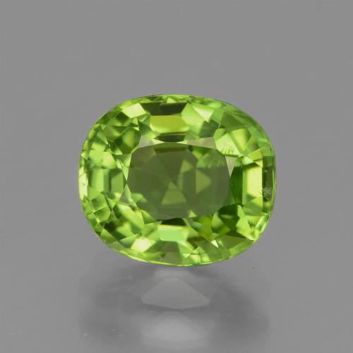 Péridot Vert moyen naturelle ovale, 2.28 ct, VS