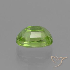 Péridot Vert moyen naturelle Coussin, 2.13 ct, VS