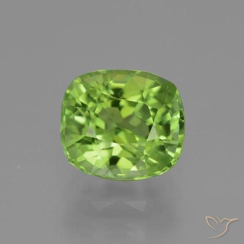 2.32ct Naturel Vert moyen Péridot, Coussin, VS
