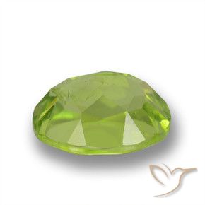 Péridot vert naturelle coupe ovale, 1,64 ct, VS