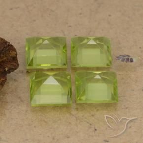 Shop natural 2.60ct Vert éclatant Péridot gems, Carré, from Chine at GemSelect. In stock, global shipping!