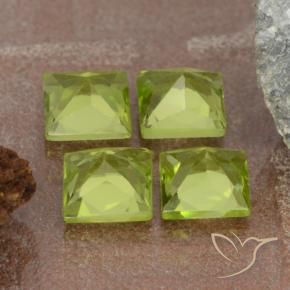 Shop natural 2.85ct Vert moyen Péridot gems, Carré, from Chine at GemSelect. In stock, global shipping!