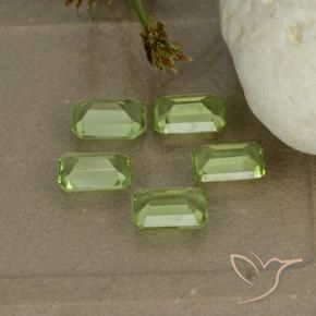 Shop natural 2.44ct Vert éclatant Péridot gems, Octogone / coupe Émeraude, from Chine at GemSelect. In stock, global shipping!