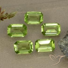 Shop natural 2.37ct Vert moyen Péridot gems, Octogone / coupe Émeraude, from Chine at GemSelect. In stock, global shipping!