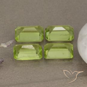 Shop natural 2.38ct Vert jaunâtre vif Péridot gems, Octogone / coupe Émeraude, from Chine at GemSelect. In stock, global shipping!