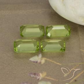 Shop natural 1.98ct Vert moyen Péridot gems, Octogone / coupe Émeraude, from Chine at GemSelect. In stock, global shipping!