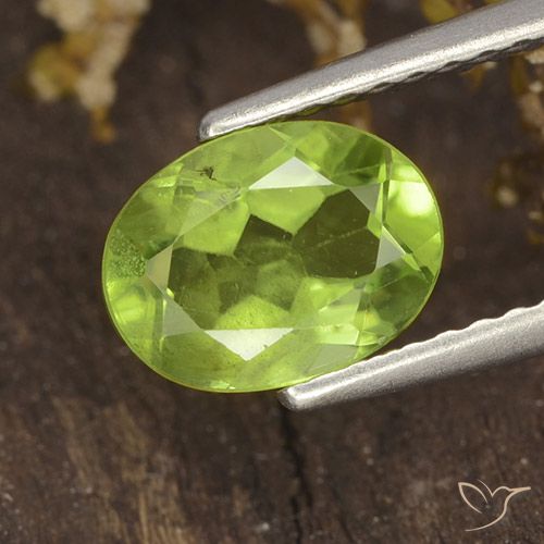 1.38ct Naturel Vert moyen Péridot, ovale, VS