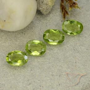 Shop natural 4.50ct Vert éclatant Péridot gems, ovale, from Chine at GemSelect. In stock, global shipping!