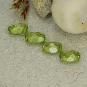 Shop natural 4.50ct Vert éclatant Péridot gems, ovale, from Chine at GemSelect. In stock, global shipping!