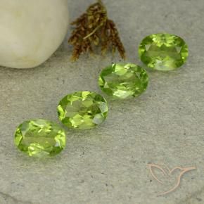 Shop natural 5.43ct Vert moyen Péridot gems, ovale, from Chine at GemSelect. In stock, global shipping!