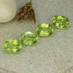 Shop natural 5.23ct Vert moyen Péridot gems, ovale, from Chine at GemSelect. In stock, global shipping!