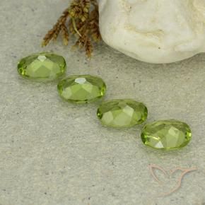 Shop natural 4.90ct Vert moyen Péridot gems, ovale, from Chine at GemSelect. In stock, global shipping!