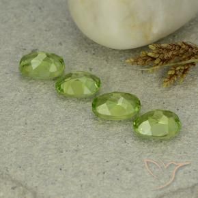 Shop natural 4.98ct Vert moyen Péridot gems, ovale, from Chine at GemSelect. In stock, global shipping!
