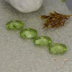 Shop natural 4.95ct Vert éclatant Péridot gems, ovale, from Chine at GemSelect. In stock, global shipping!