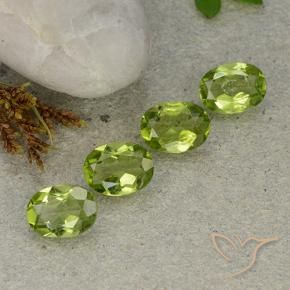 Shop natural 4.92ct Vert moyen Péridot gems, ovale, from Chine at GemSelect. In stock, global shipping!