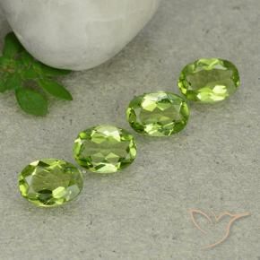 Shop natural 4.79ct Vert éclatant Péridot gems, ovale, from Chine at GemSelect. In stock, global shipping!