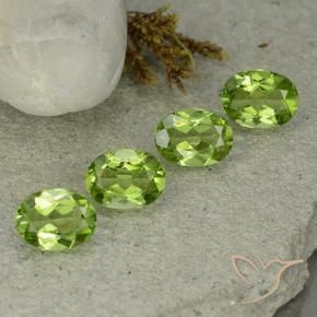 Shop natural 5.28ct Vert éclatant Péridot gems, ovale, from Chine at GemSelect. In stock, global shipping!