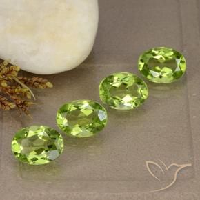 Shop natural 5.26ct Vert moyen Péridot gems, ovale, from Chine at GemSelect. In stock, global shipping!