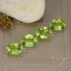 Shop natural 5.50ct Vert éclatant Péridot gems, ovale, from Chine at GemSelect. In stock, global shipping!