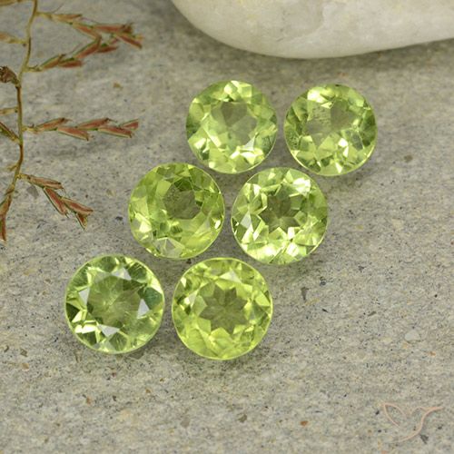 2.70ctw Naturel Vert jaunâtre vif Péridot, Tour, VVS-VS