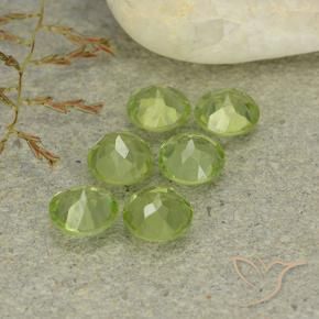 Shop natural 2.70ct Vert jaunâtre vif Péridot gems, Tour, from Chine at GemSelect. In stock, global shipping!