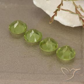 Shop natural 2.01ct Vert moyen Péridot gems, Tour, from Chine at GemSelect. In stock, global shipping!